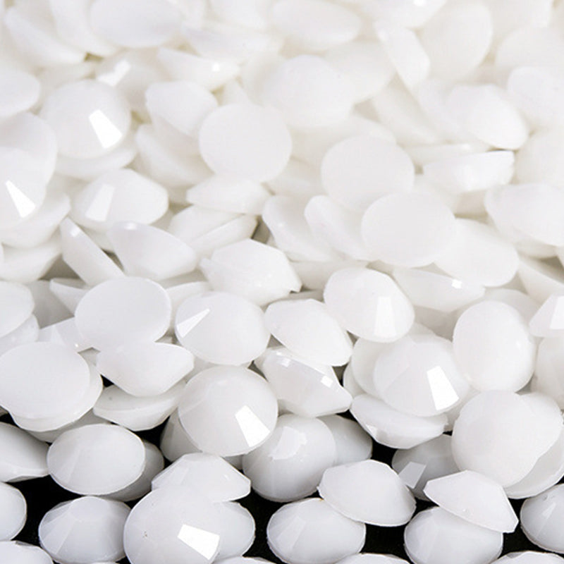 Silverback Rhinestones 60g Box