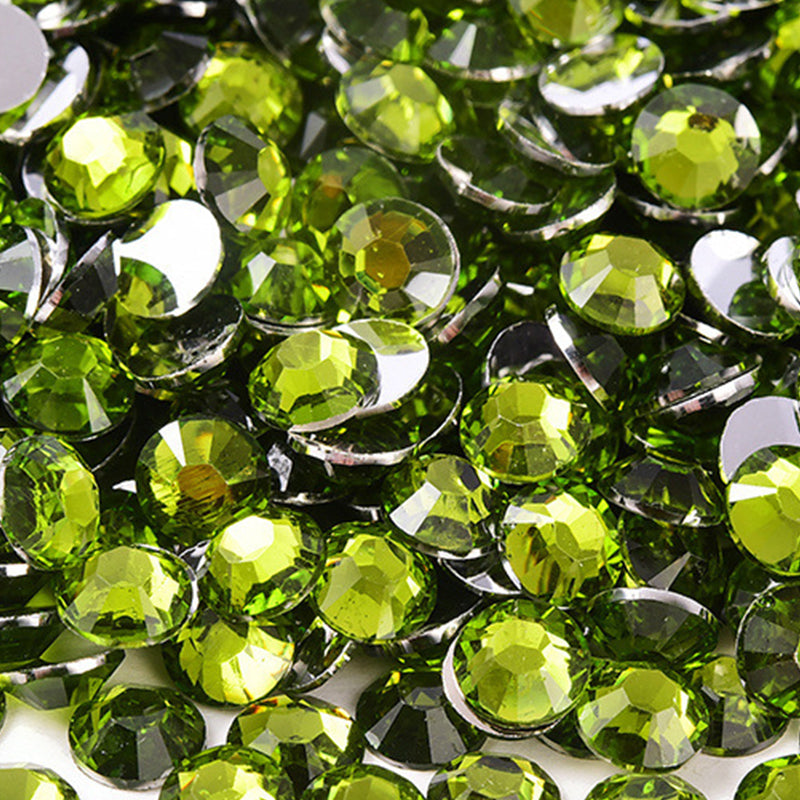 Silverback Rhinestones 60g Box